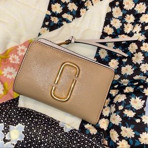Marc Jacob’s Snap Shot Compact Wallet